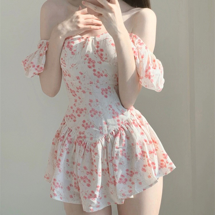 2025新款连体泳衣女士高级感裙式遮肚显瘦保守碎花大码温泉游泳装