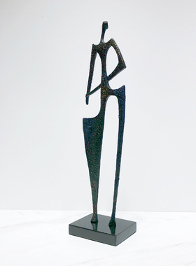 现代简约黑色抽象人物雕塑摆件样板房售楼处别墅书柜玄关软装饰品