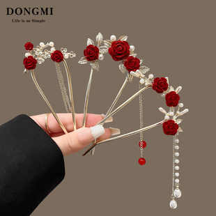 红色2026新款玫瑰花U型发簪女新年高端植绒盘发簪子新娘发钗头饰