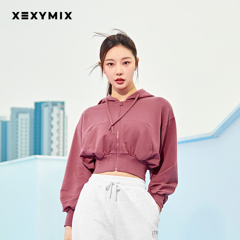 xexymix女蝙蝠袖连帽针织开衫
