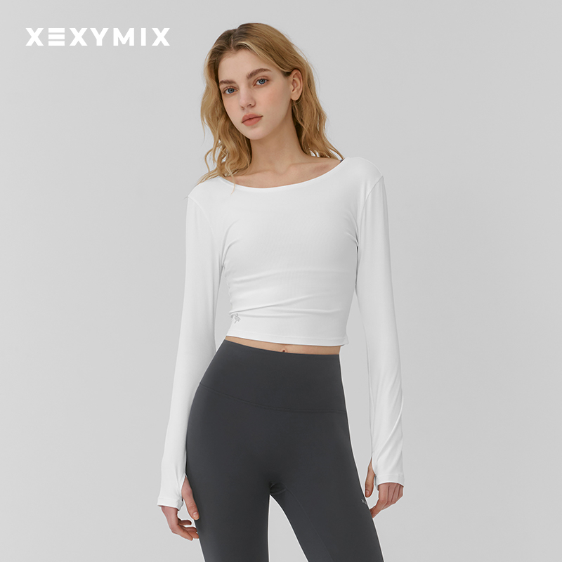 xexymix女后腰镂空短款长袖T恤