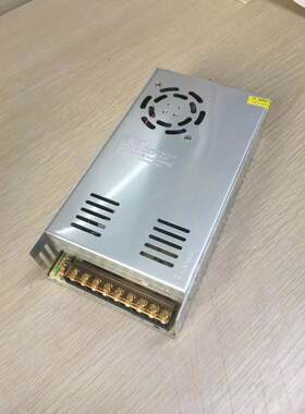 车载台电源，稳压器220v转13.8v 12v