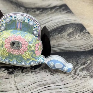 博物馆文化创意清代月白暗花绸串学士盔文创金属磁吸状元帽冰箱贴