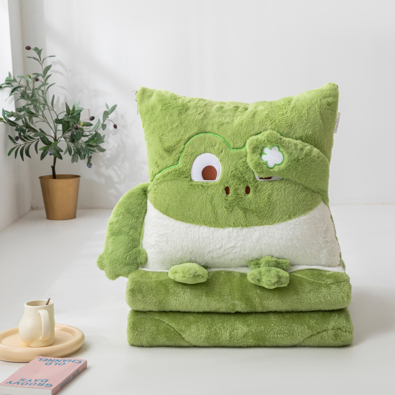加厚兔毛绒卡通抱枕被子两用汽车沙发午睡靠垫枕头被子二合一