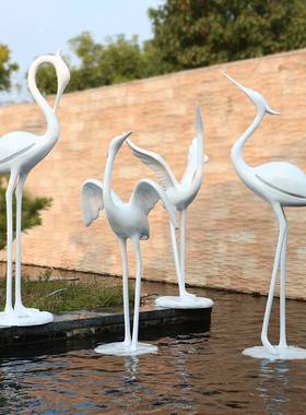 户外仿铜仙鹤雕塑园林景观样品屋展示中心水池动物装饰玻璃纤维抽