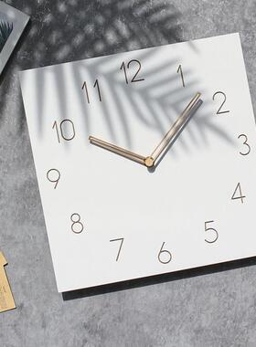 正方形白色挂钟客厅钟表挂墙现代极简约时尚个性家用ins装饰挂表