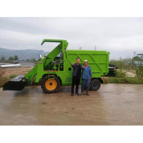 养殖牛场清粪车 螺旋提升清粪上料车Spiral lift manure truck