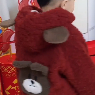 宝宝秋冬季卡通毛毛衣外套连帽冬季新款女童洋气红色加绒儿童加厚