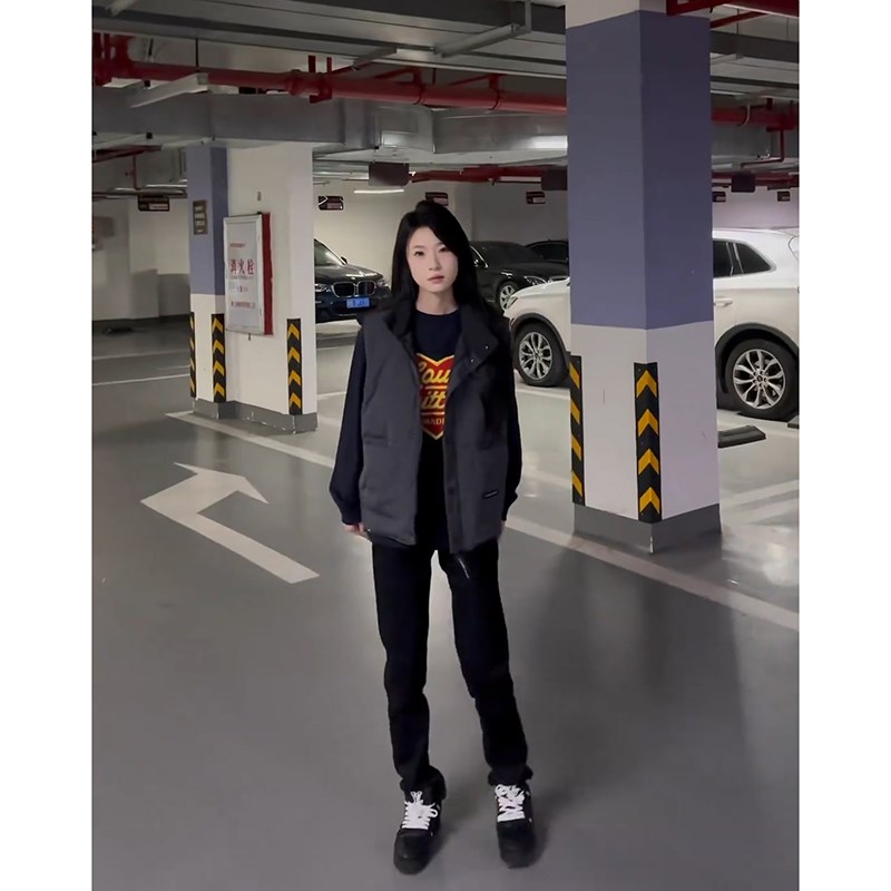 纯黑色弹力牛仔裤腰带男潮修身显腿长ootd裤子高街vibe美式微喇裤