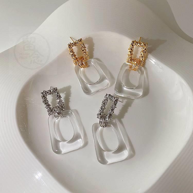 Niche design sense geometric square transparent resin earrin