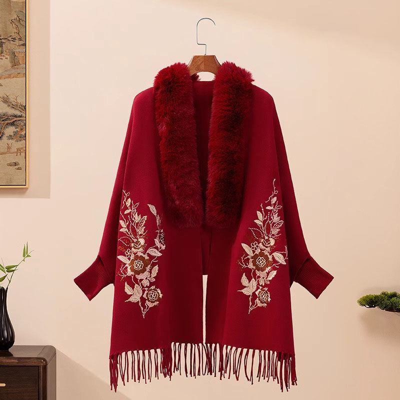 2025新款国风红色披肩外套斗篷外搭披风妈妈款喜婆婆婚宴结婚礼服