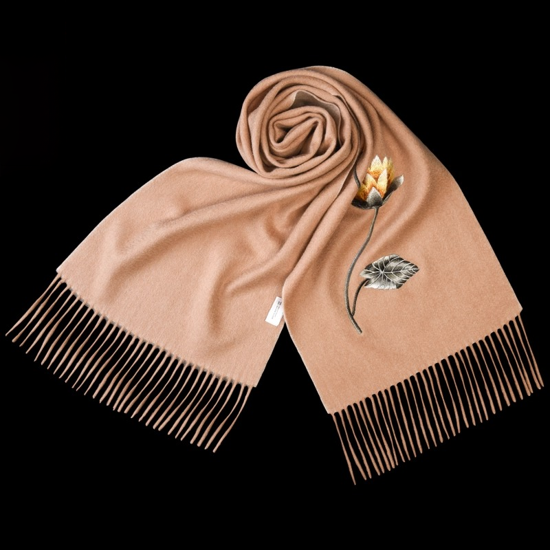 韩版双面刺绣羊绒围巾女冬季保暖流苏披肩轻奢礼物送礼围脖羊毛