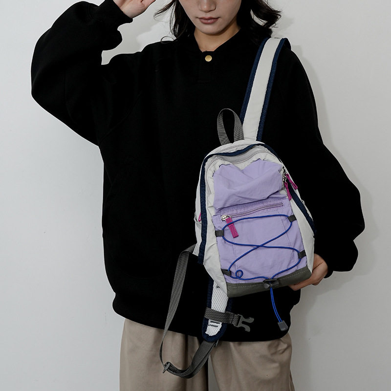 户外双肩包女轻便百搭登山包爬山小号背包徒步骑行运动书包春游包