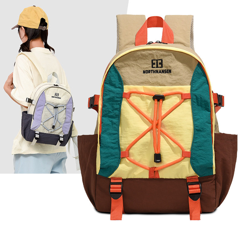 登山包女新款休闲大容量双肩背包