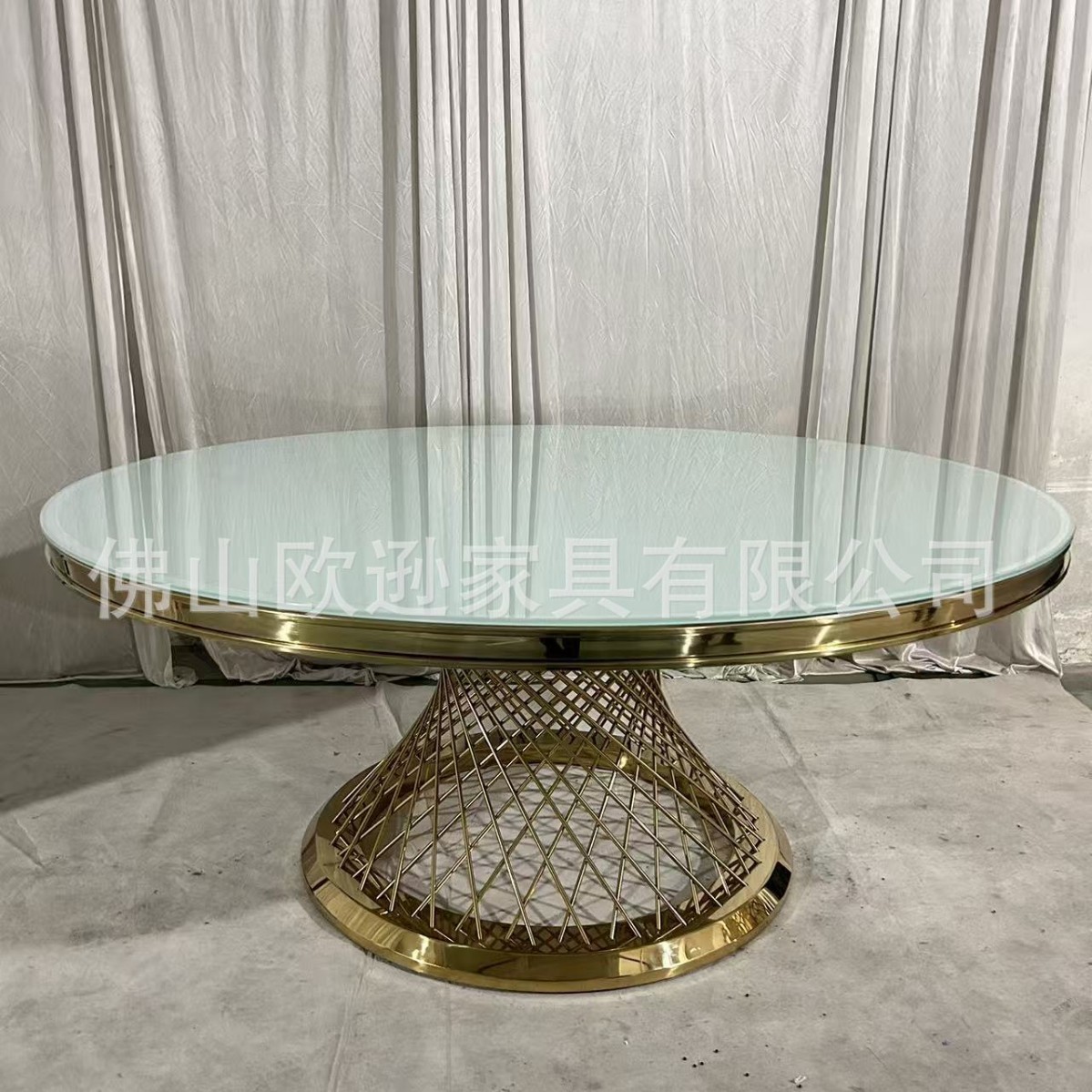 不锈钢玻璃面婚礼派对桌