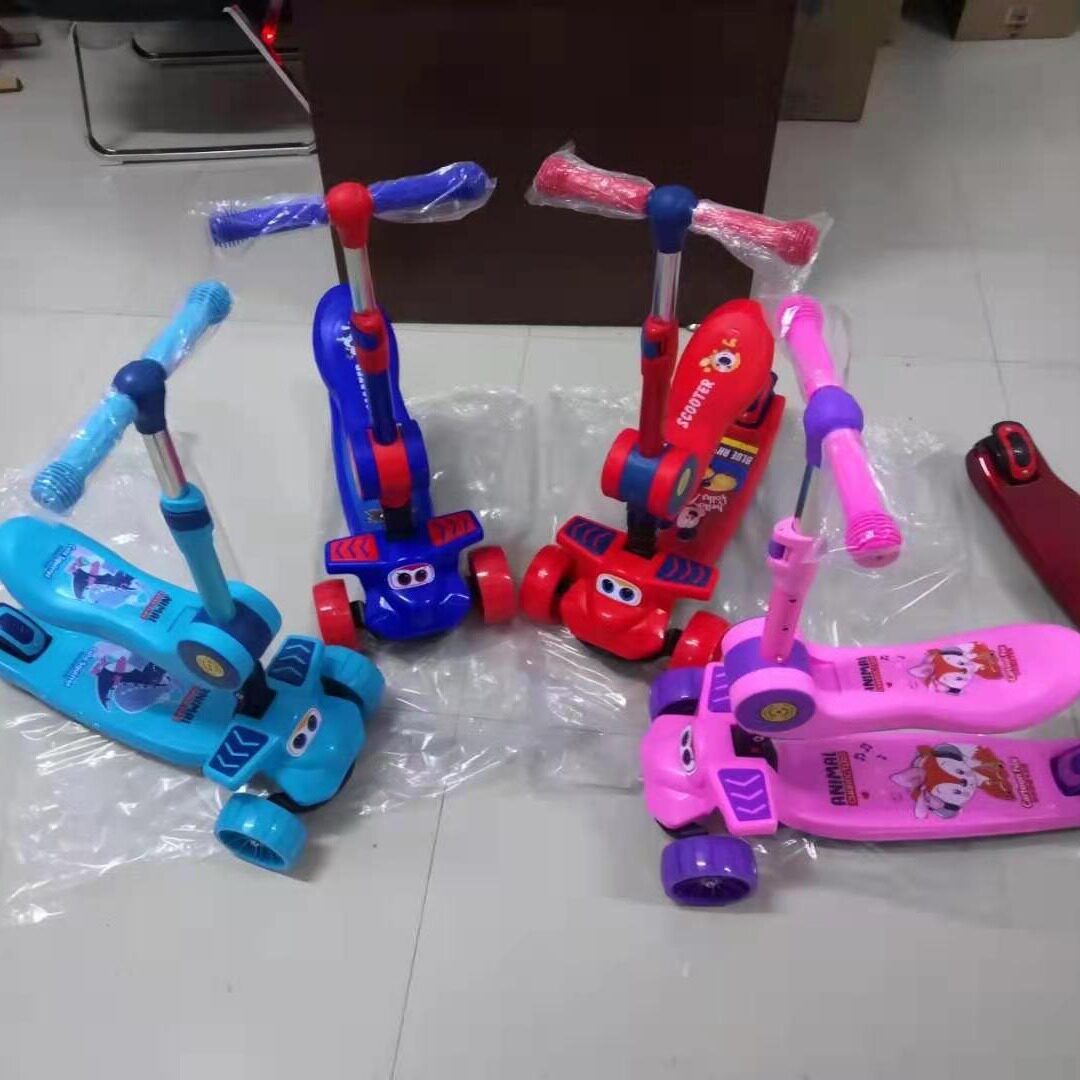 儿童折叠二合一滑板车小孩可坐可滑行车三轮滑滑车发光轮带音乐