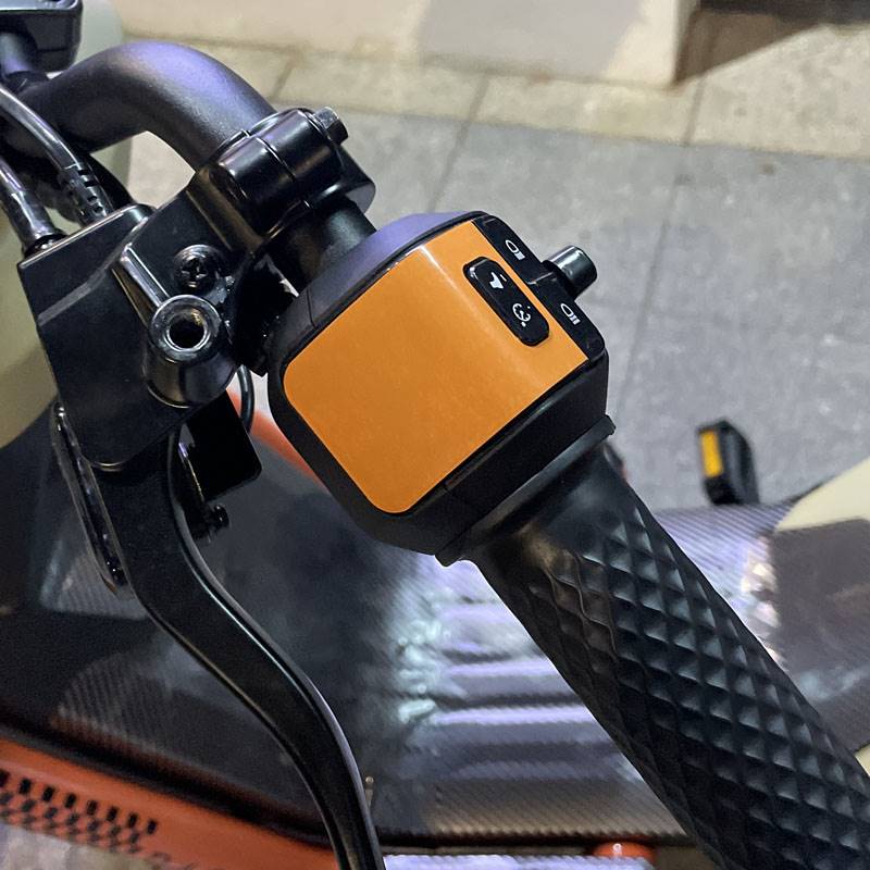 适合小牛电动车碳纤纹U2把手按键保护Sqi贴纸UQI+个性装饰改色膜