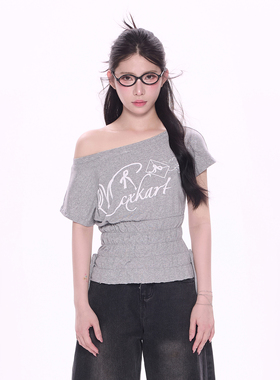 NCXK-设计感字母印花收腰打揽显瘦斜领露肩显瘦上衣DX25103