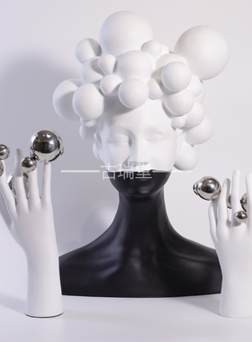 现代轻奢神秘人物抽象大摆件样板间售楼部客厅大堂雕塑形象艺术品