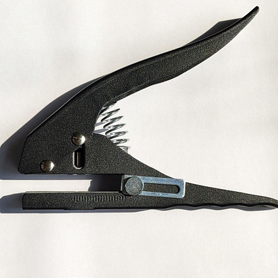 热销餐盒餐盖打孔器纸箱打孔钳运输盒透明开孔器薄塑料板外卖盒打