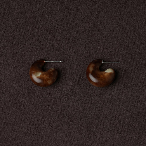 【欧阳娜娜同款】OLIO E ACETO油醋汁 · 小腰果耳环黑白牛角