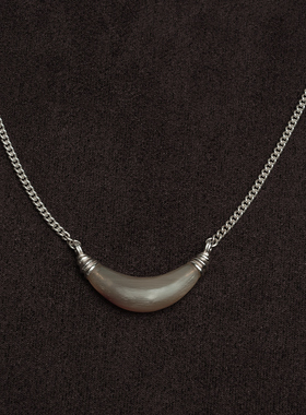 OLIO E ACETO油醋汁·OUDE WAAG 合作系列 月牙吊坠项链 黑白牛角