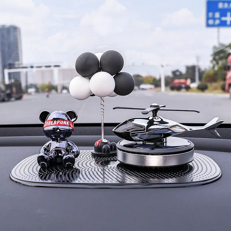 车载渐变暴力熊车摆件汽车中控台