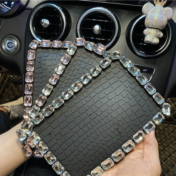 长条镶钻防滑垫搭配摆件大水钻车载内饰汽车摆件用防滑垫镶钻饰品
