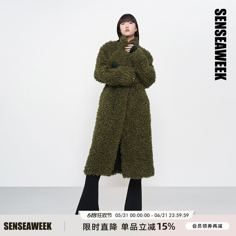 SENSEAWEEK秋冬软糯过膝设计感外套宽松保暖洋气羊圈毛围巾大衣