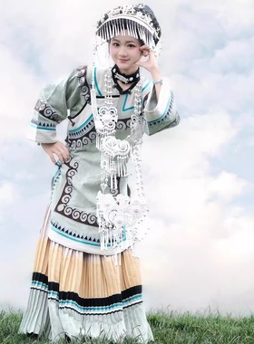 少数民族风服饰黄绿色彝族服装套装中华传统服饰苗疆大凉山火把节