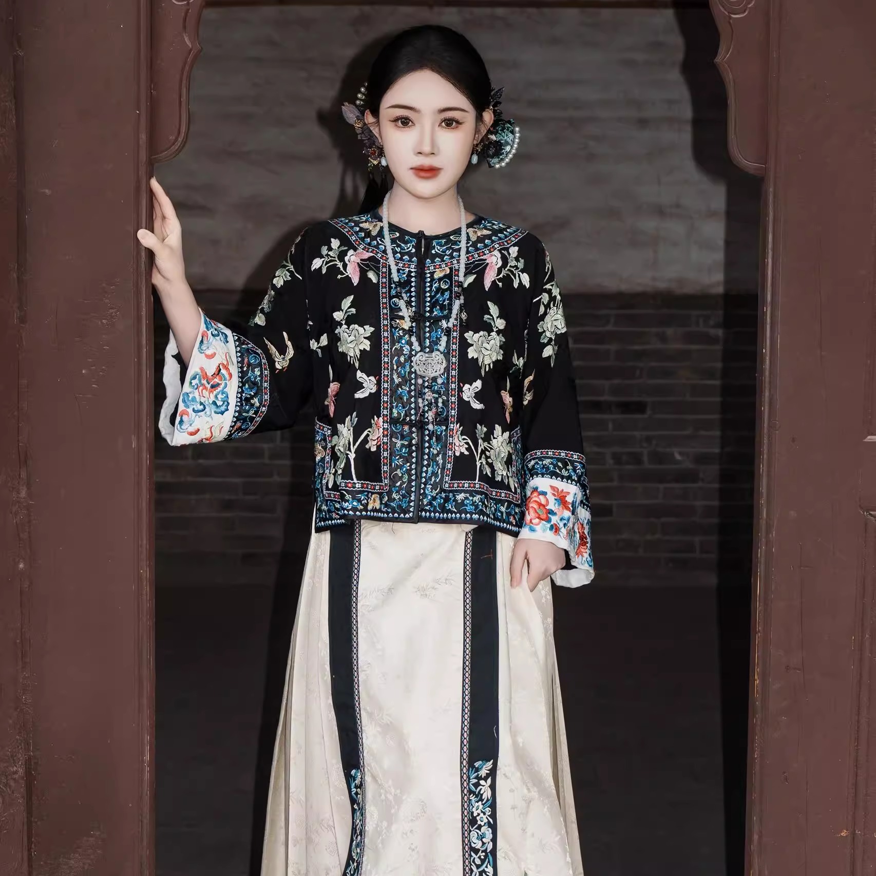 一袭汉服惊艳时光古韵自来