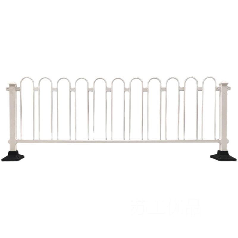 。京式市政道路护栏u型圆管隔离栏交通分流栏杆马路防护围栏锌钢