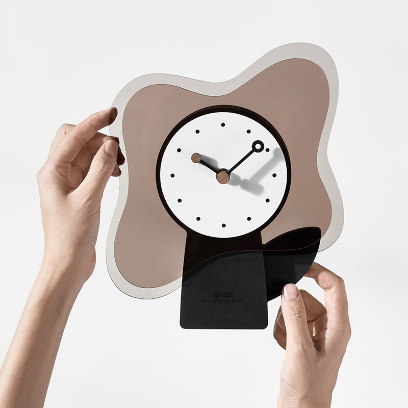 创意送礼桌面摆件台式座钟2023新款高档礼物卧室装饰品
