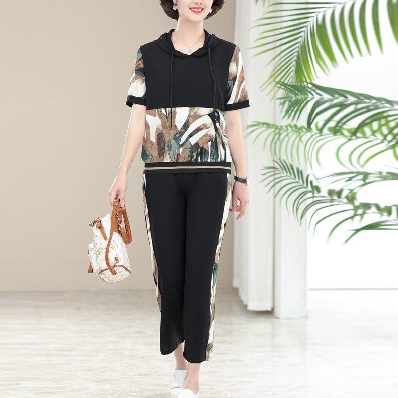 妈妈夏装时尚休闲运动服套装中年女连帽卫衣中老年洋气短袖两件套