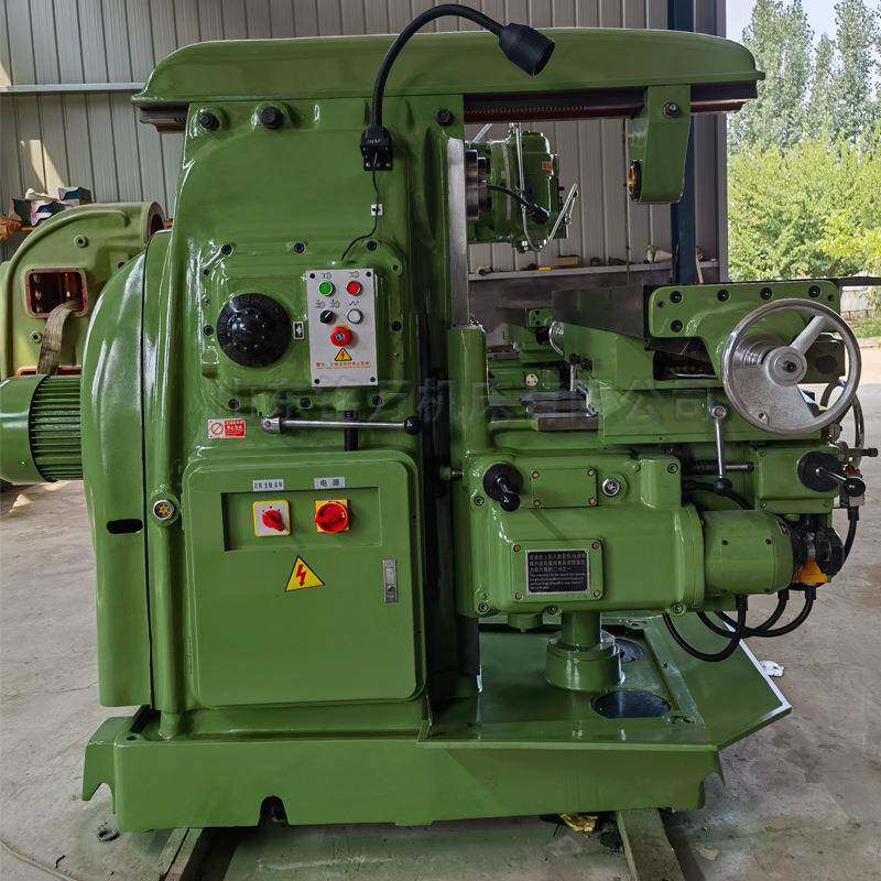 升降台铣床6132普通卧式铣床x6132卧式万能铣床自动走刀厂家直销