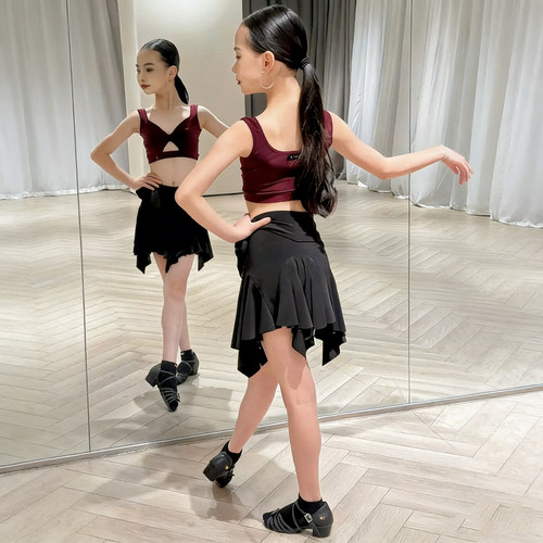 SQ舞服少儿吊带红色上衣围裙舞服