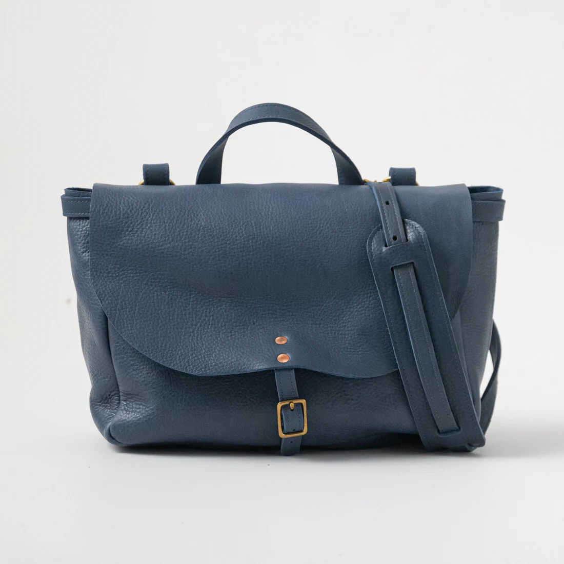 植鞣牛皮单肩斜挎包邮差包复古