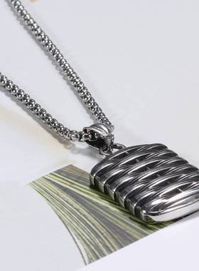 -Retro Mens Titanium Steel Necklace Pendant tendy Mens Per