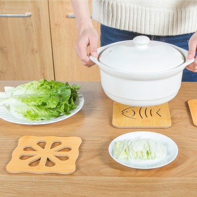 隔热垫厨房防烫防滑餐垫碗垫锅垫子餐桌垫茶杯垫镂空卡通木质杯垫