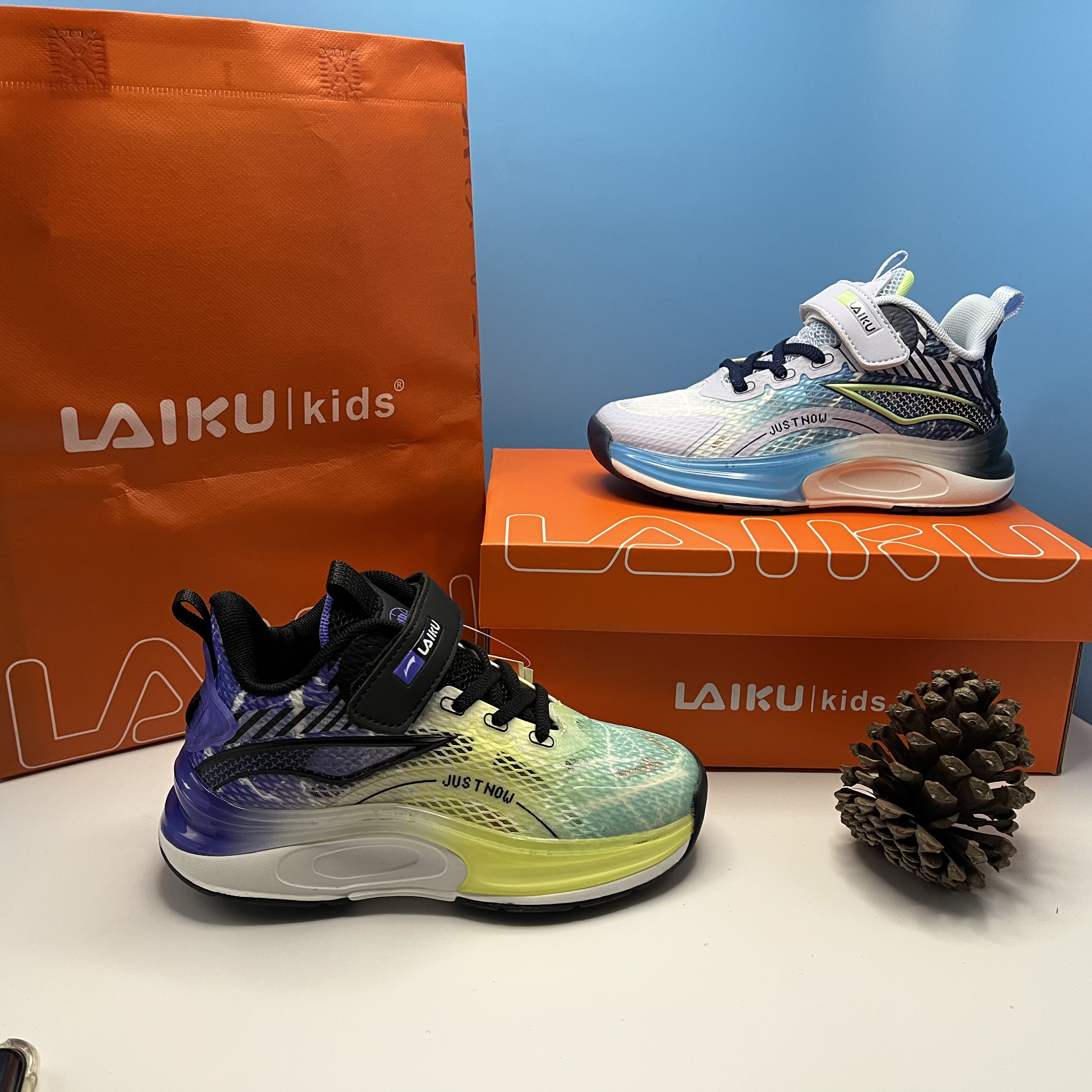 商场款莱酷儿童运动鞋春夏新款男童魔术贴跑步鞋女童透气网面童鞋