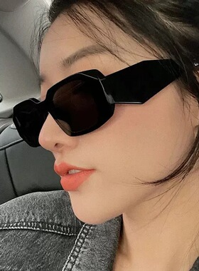 欧美复古方形黑色墨镜潮男宽腿粗边框太阳镜网红辣妹时尚个性眼镜