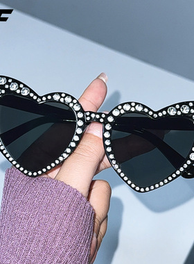 新款时尚镶钻爱心太阳眼镜女高级感欧美潮流个性多色桃心墨镜