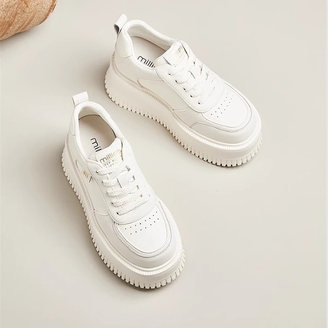 顺丰包邮日常学院风时尚休闲板鞋