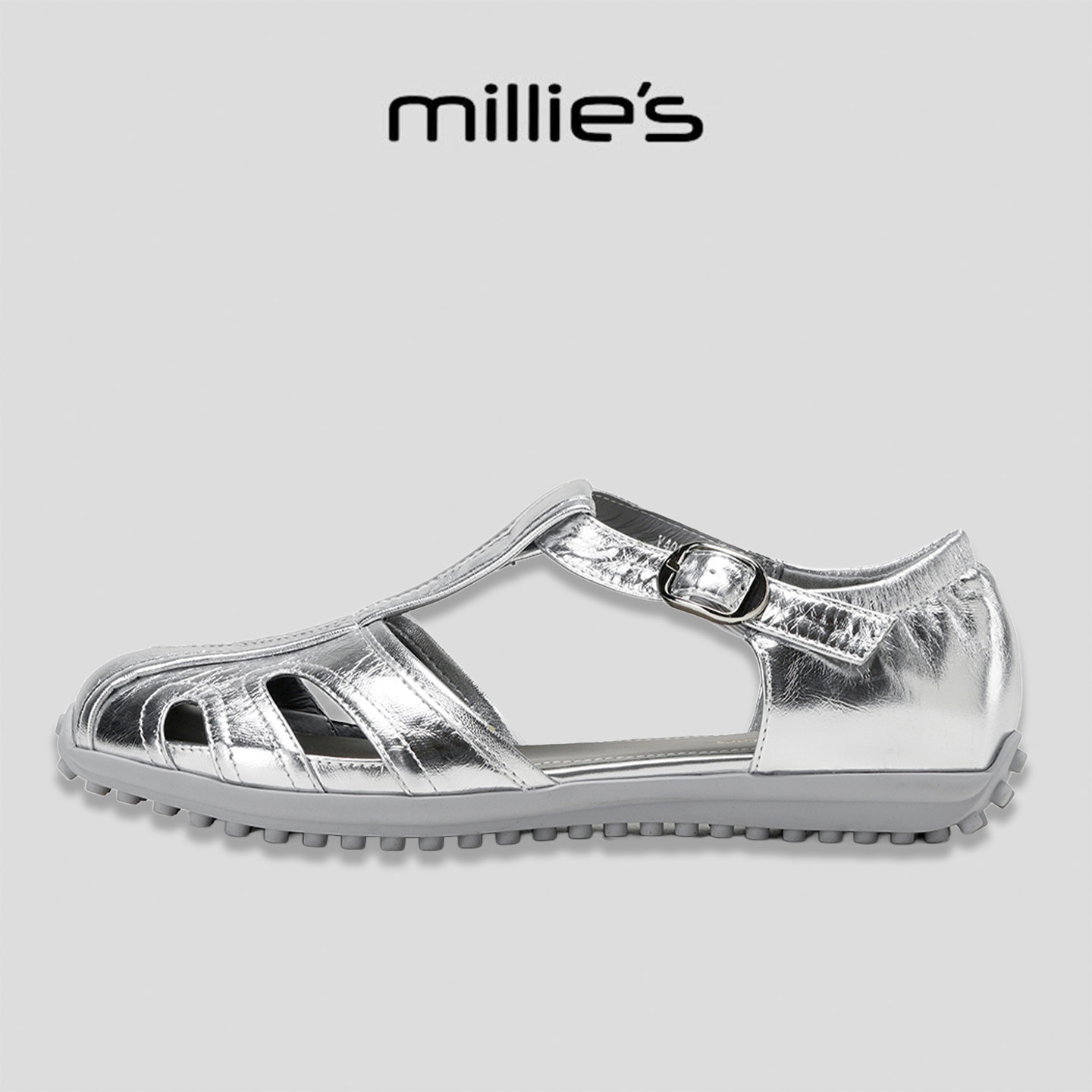 MILLIE'S/妙丽银色亮面镂空包头凉鞋女夏一字扣平底透气玛丽珍鞋G