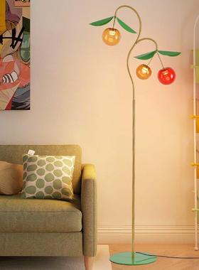 盛的实别墅挑空厅复式楼梯43547吊灯樱桃个性创意卧室夏床头小果