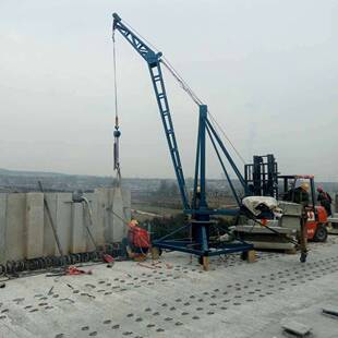 渔塘水库池塘装卸车上鱼用长臂起重旋转移动码头提升货物小型吊机