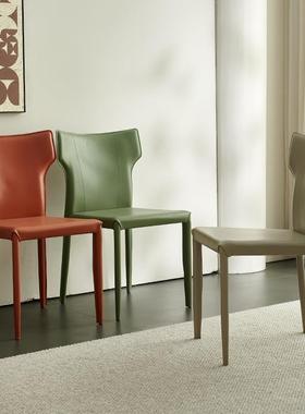 油风马鞍皮椅子家用意式简WWC靠背餐椅代现简约轻极奢奶网红餐桌