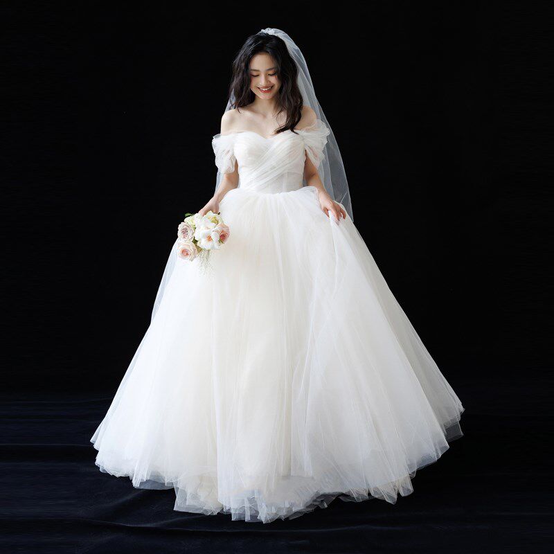 2024新款婚纱一字肩显瘦公主蓬蓬裙森系新娘结婚出门纱高端齐地仙