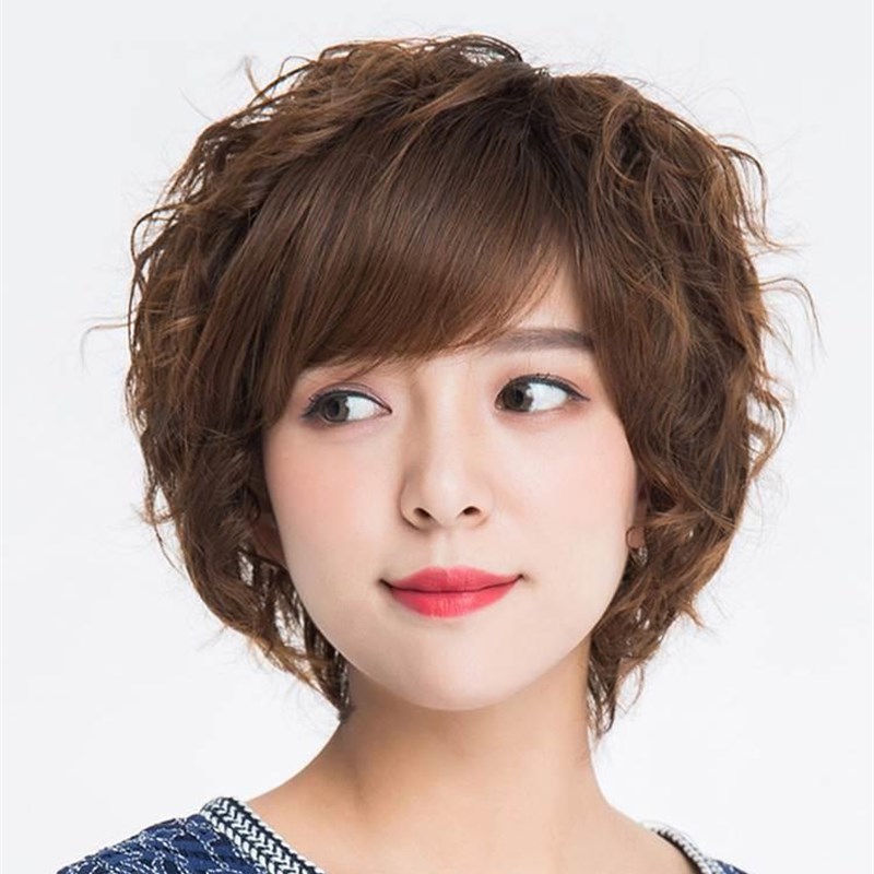 l时自假发女短发 女士短发蓬松修脸斜尚刘海假头套妈妈发逼卷真然