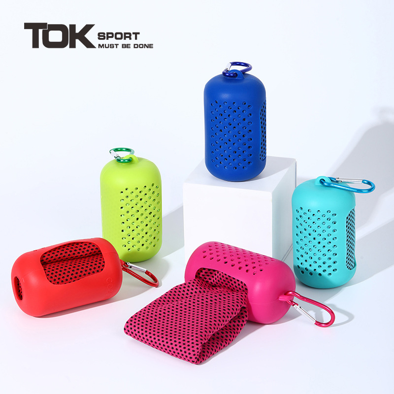 橄榄球运动毛巾冰丝冷感足球篮球毛巾冰凉巾速干户外降温冰巾定制